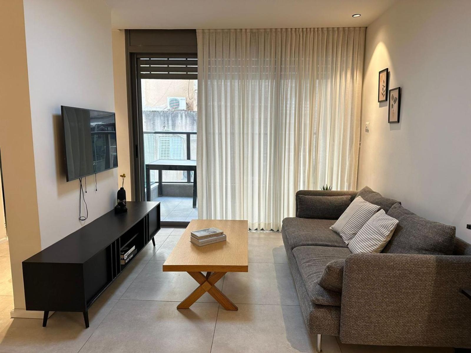 Family By Israpart Apartment